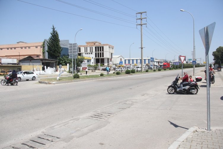Adana'da motorsiklet kazasında 2 kişi hayatını kaybetti