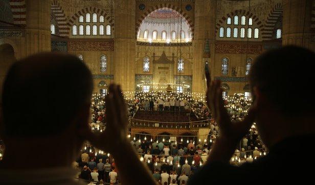 Bugün ne kandili? Miraç Kandili bugün mü? Bugün neler yapılmalı?