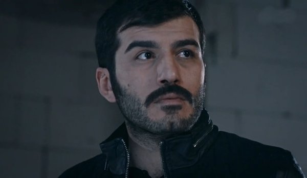 Ufuk Bayraktar Kimdir | Palayla Mekan Bastı mı