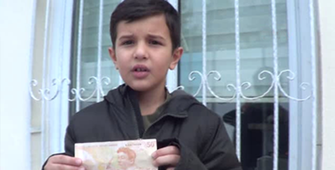 Yolda Bulduğu Parayı Mehmetçiğe Bağışlayacak