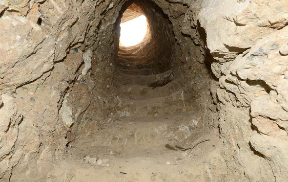 Bafelyun Dağı'nda Teröristlerin Eğitim Kampı, Sığınağı Görüntülendi