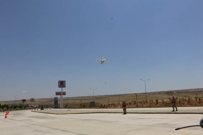Şanlıurfa'da drone desteğiyle denetim yapıldı