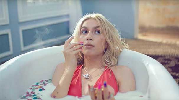 Aleyna Tilki'nin anlamsız tweeti ortalığı birbirine kattı