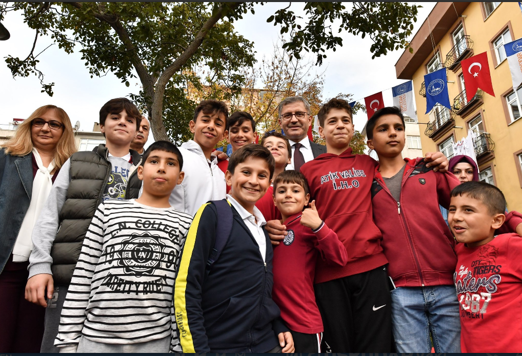 Valide-i Atik Mahallesi'nde 5 çayı buluşması