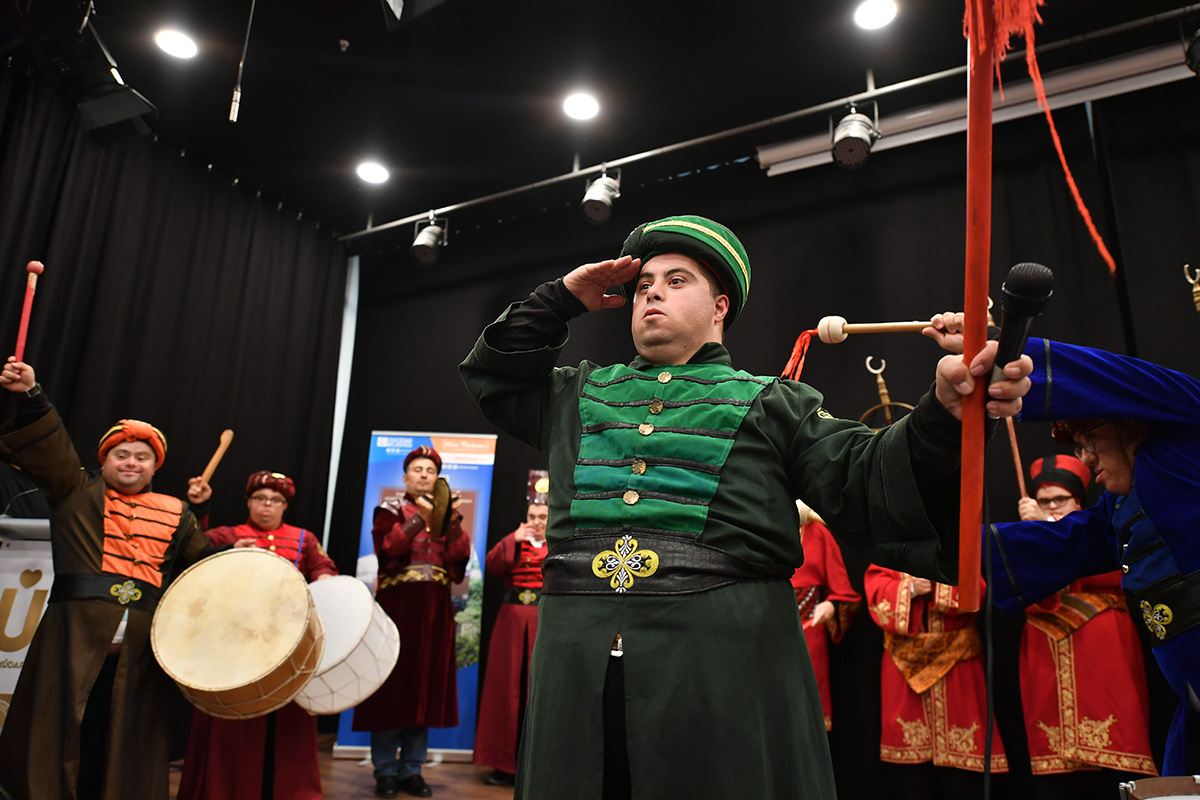 Türkiye'nin en kapsamlı Engelsiz Yaşam Merkezi Üsküdar'da açıldı!