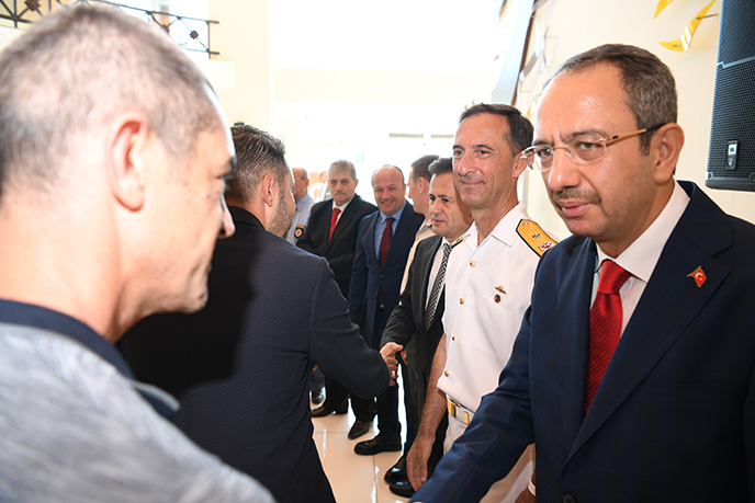 Tuzla Nikah Sarayı ve Kültür Merkezinde bayramlaşma programı düzenlendi