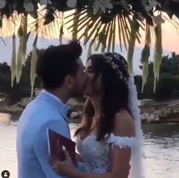 Deniz Baysal ve Kolpa grubunun solisti Barış Yurtçu evlendi