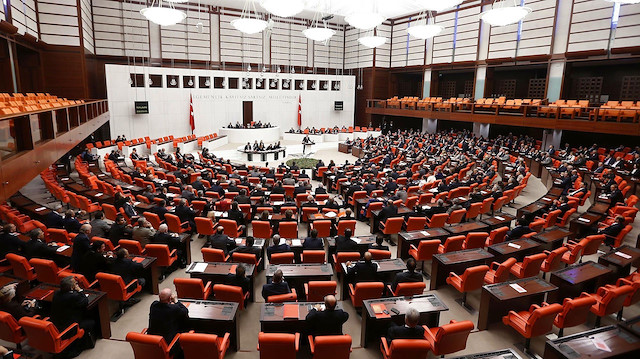 Yeni Yargı Paketi'nde flaş gelişme! AK Parti MHP'ye sundu...