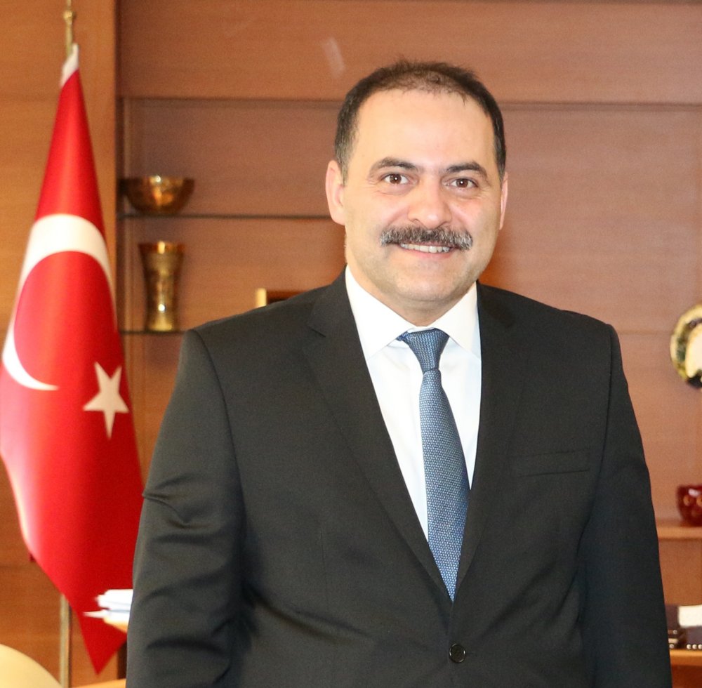 Türk Telekom'un Yönetim Kurulu Başkanı Başkanı değişti! Ömer Fatih Sayan kimdir?