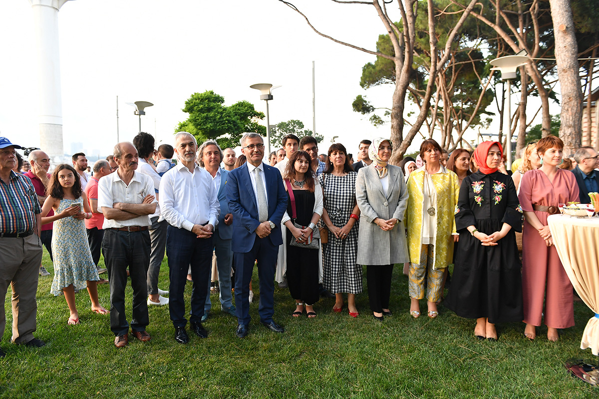 Hilmi Türkmen: ''Yaz Vakti sergisi Üsküdar’a çok yakıştı''