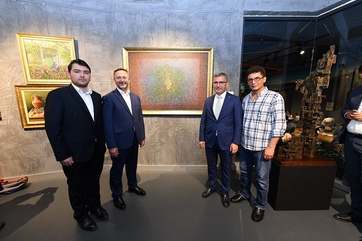 Hilmi Türkmen: ''Yaz Vakti sergisi Üsküdar’a çok yakıştı''