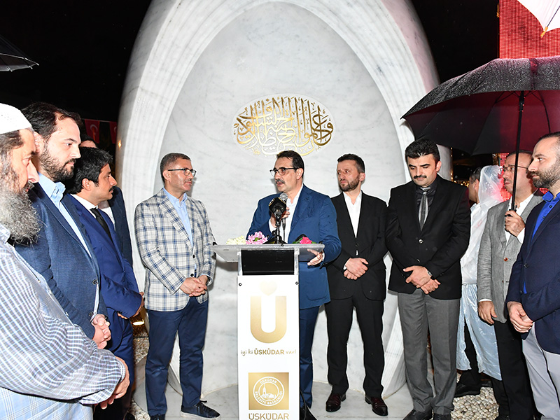 Şehitlerin anısına 15 Temmuz Şehitler Çeşmesinden gül şerbeti akıtıldı