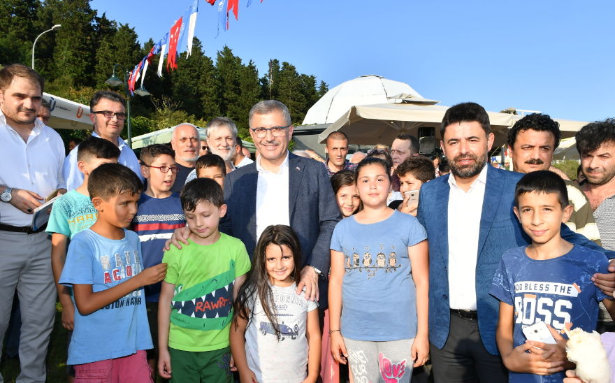 Üsküdar'da 5 çayı buluşmaları kaldığı yerden devam ediyor