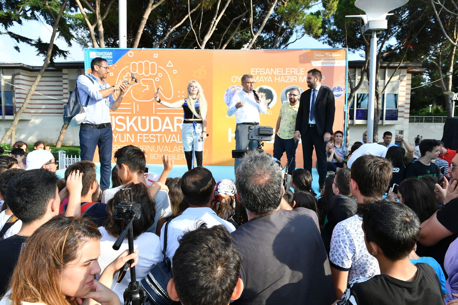 Üsküdar Belediyesi Türkiye'deki ilk e-spor festivaline imza attı