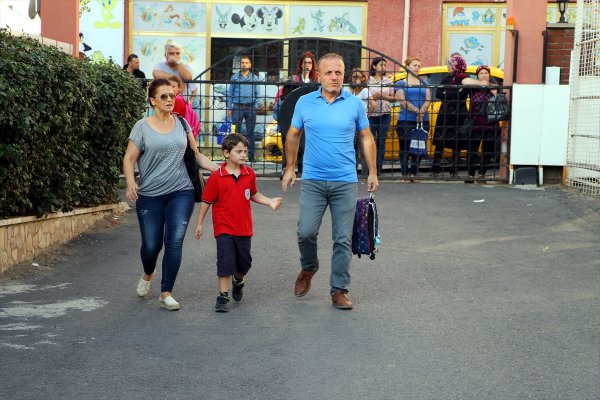 Yeni eğitim öğretim yılının ilk ders zili çaldı