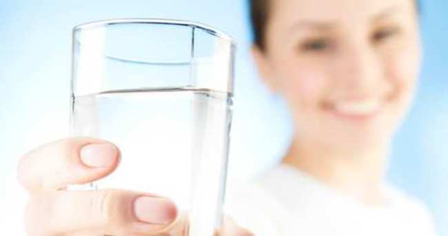 Suyun faydaları nelerdir? Günde ne kadar, kaç litre su içmeliyiz?