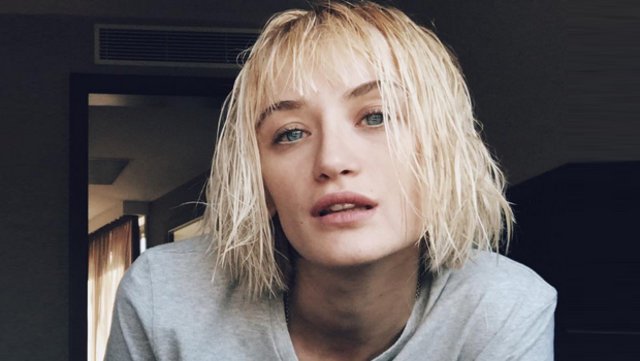 Didem Soydan'ın 2 erkek arasında dans ettiği görüntüler olay oldu