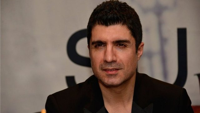 Özcan Deniz Eşcinsel mi | Şebnem Schaefer Öcan Deniz İçin Biseksüel dedi