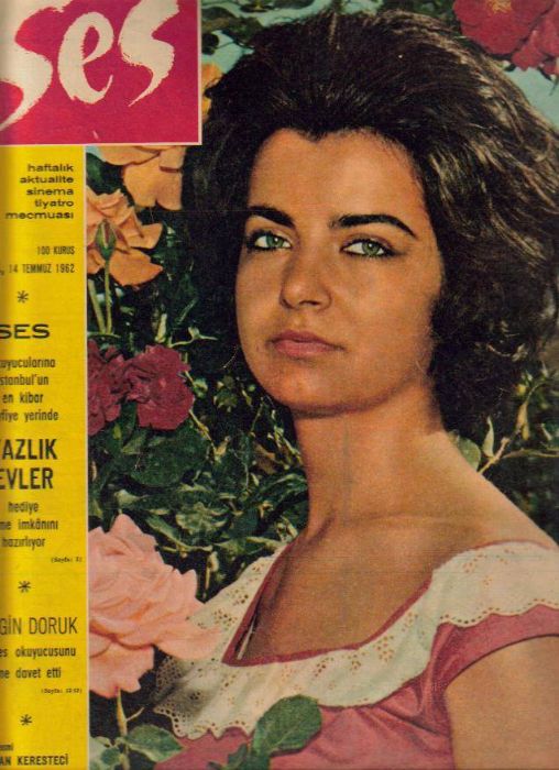 Candan Sabuncu kimdir?Usta tiyatro oyuncusu Candan Sabuncu hayatını kaybetti!