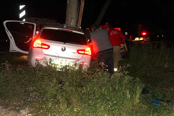 Ayvalık'ta Trafik Kazası: 3 Genç Hayatını Kaybetti