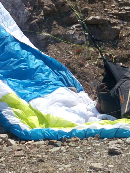 Manisa'da kaybolan yamaç paraşütçüsü Tuncay Öğüt ölü bulundu
