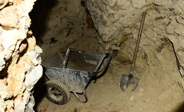 Bafelyun Dağı'nda Teröristlerin Eğitim Kampı, Sığınağı Görüntülendi