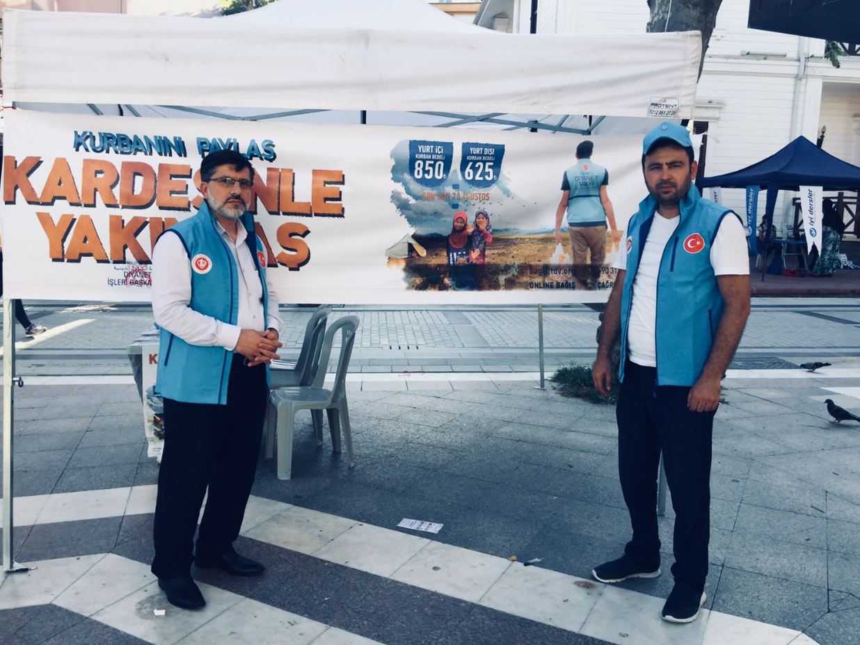 Pendik Müftülüğü'nden "Kurbanını paylaş kardeşinle yakınlaş" kampanyasına destek