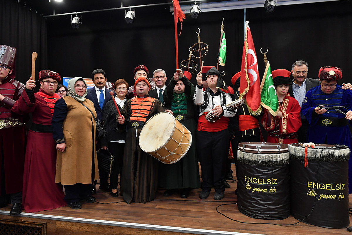 Türkiye'nin en kapsamlı Engelsiz Yaşam Merkezi Üsküdar'da açıldı!