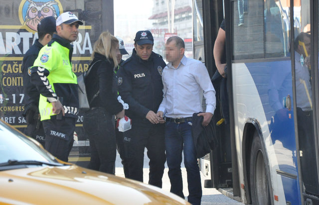 Ankara Keçiören'de otobüste yer bulamayan kıza taciz skandalı!