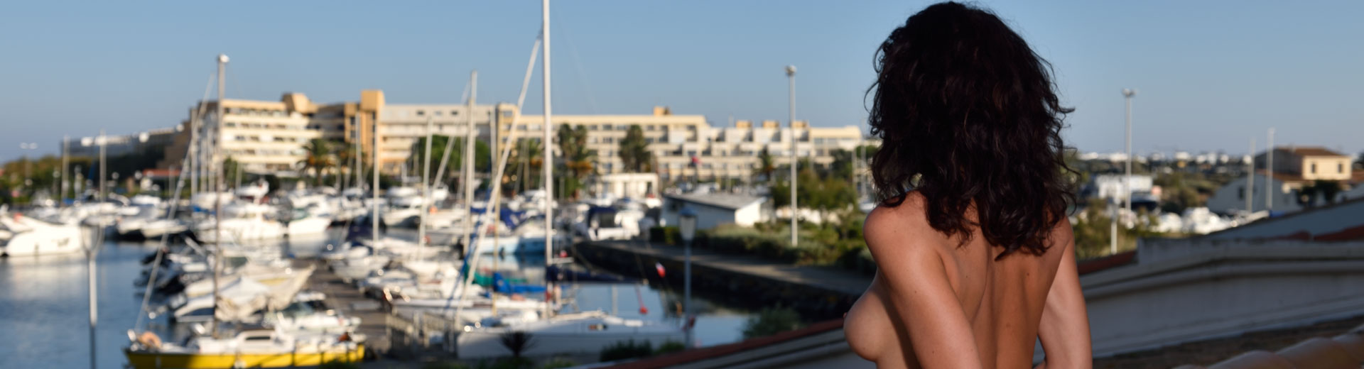 Cap d'agde: Sokaklarında çıpak dolaşılan kent...