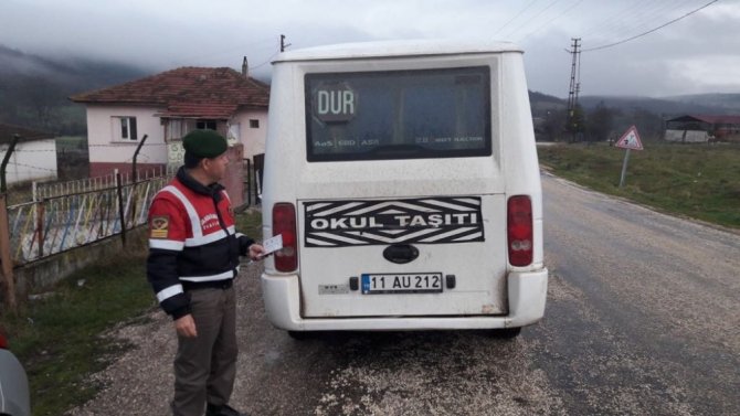 Bilecik'te Jandarmadan okul servislerine denetim