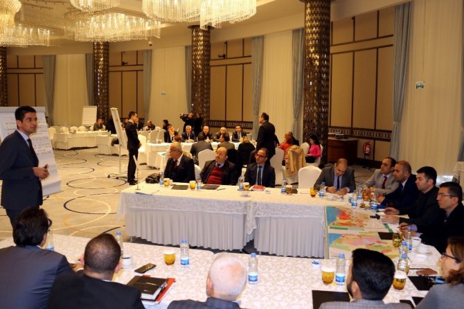 Vali Su: "İnsanı yaşat ki devlet yaşasın"