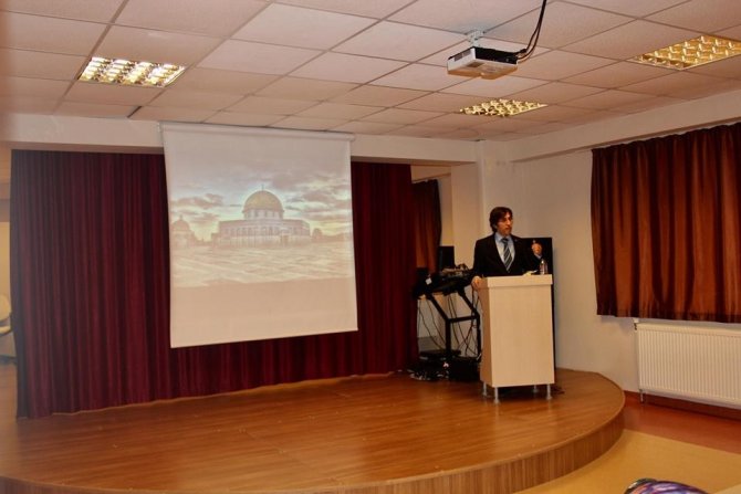 Düzce Üniversitesi’nden Kudüs’e destek