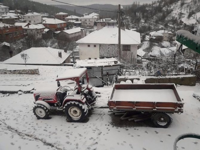 Bursa Büyükorhan beyazlara büründü