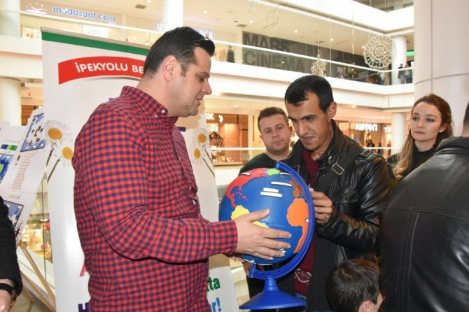 İpekyolu Belediyesi, Dokunsal haritalar ve eğitim materyalleri sergisi açıldı