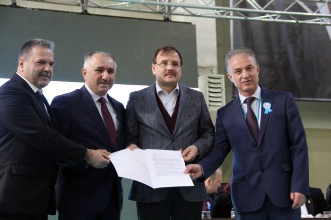 Başbakan Yardımcısı Hakan Çavuşoğlu:Türkiye'ye 1 saatliğne gelse bile ikametgah verilecek