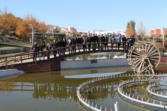 (ÇPAL) Öğrenciler Adıyaman Üniversitesini gezdi