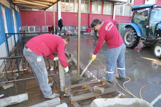 Turgutlu Belediyesinden nuri sevil okulunda eğitim desteği