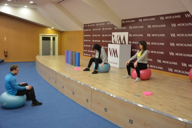 Bursa VM Medical Park Hastanesi Anne adayları doğuma pilates ile hazırlanıyor