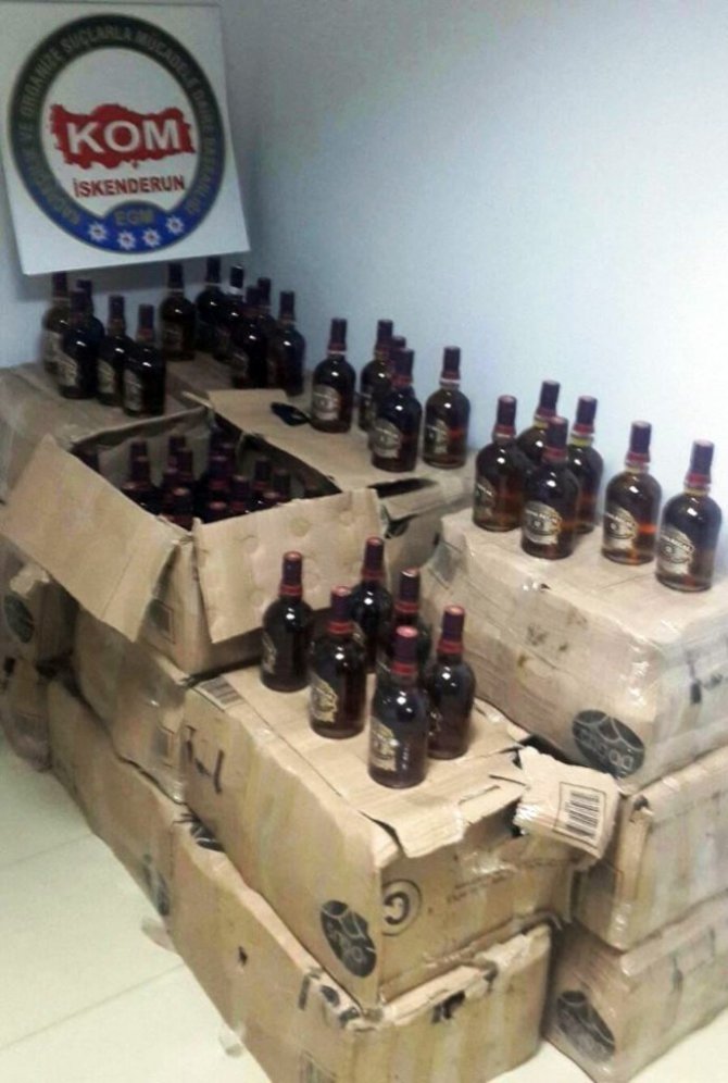 Hatay’da 435 şişe kaçak içki ele geçirildi.