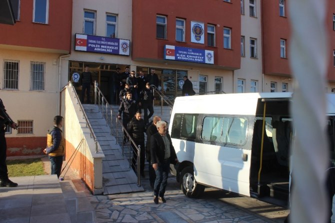 Kütahya'nın Tavşanlı'daTelefon Dolandırıcıları Tutuklandı