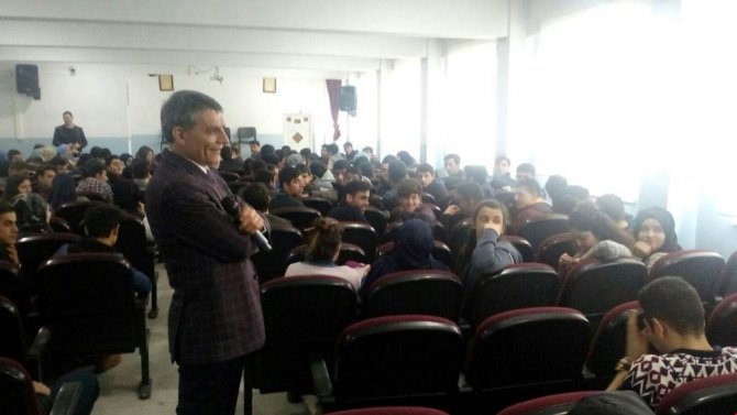 Bitlis Kaymakam'ı Mehmet Ali Özkan’dan okul ziyareti