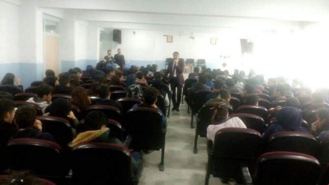 Bitlis Kaymakam'ı Mehmet Ali Özkan’dan okul ziyareti