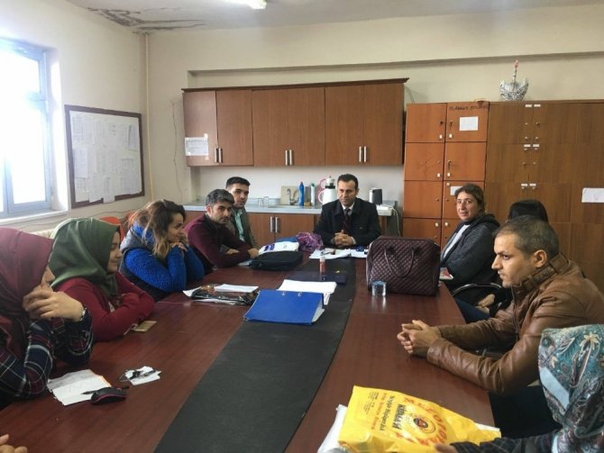 kahta milli eğitim Müdürü Tünçmen köy okullarını denetledi