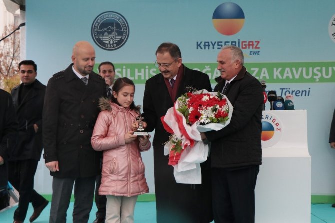 Çevre ve Şehircilik Bakanı Mehmet Özhaseki'den Türkiye Yorumu