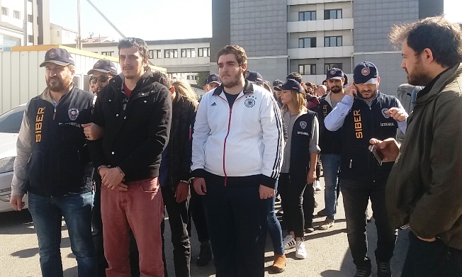 Ducky Layne çetesi nedir? Ünlülere şanyaj yapan Ducky Layne çetesi lideri kimdir?