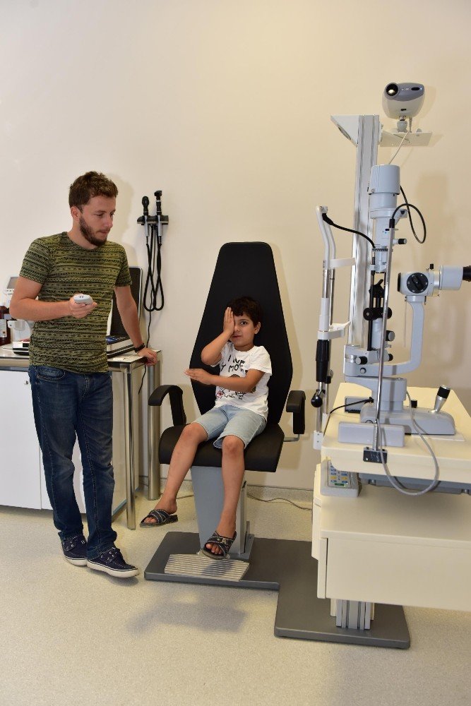 Antalya Kepez’de tam donanımlı göz muayenesi