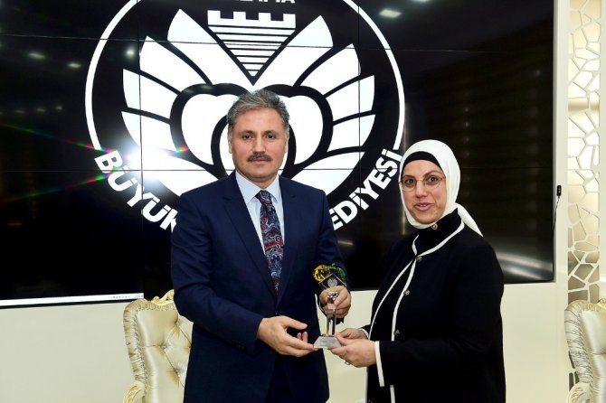 AK Parti Genel Başkan Yardımcısı Ravza Kavakcı Kan Malatya'da konuştu