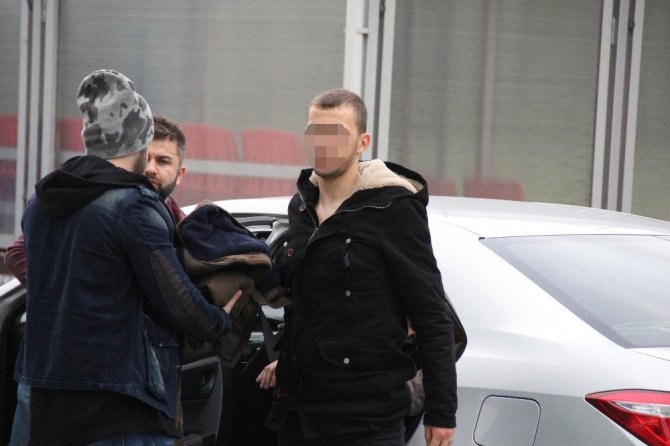 Samsun’da uyuşturucu satıcılarına suç üstü operasyon: 2 gözaltı