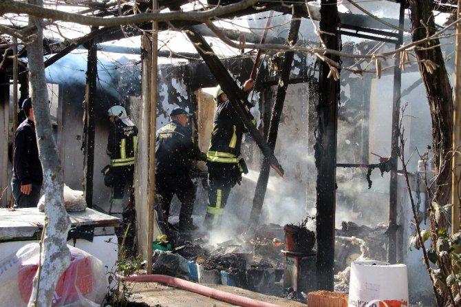 Muğla’nın Menteşe ilçesinde ev yangını